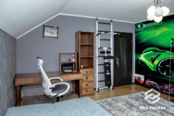 🏡 -    !  16