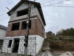 3-поверховий будинок з гаражем і земельною ділянкою! 🌳 фото 2 3-поверховий будинок з гаражем і земельною ділянкою! 🌳 фото 2