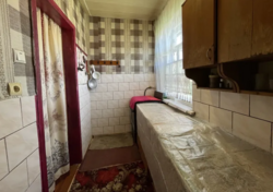 1-���������� ������� � �������� � ������� �� 35 �����, 85.3 ��. �, 3 ������ ���� 11