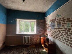 Будинок на 25 сотках у центрі Балівки! Газ, пічне опалення, гараж, господарські споруди, асфальтований під’їзд фото 12 Будинок на 25 сотках у центрі Балівки! Газ, пічне опалення, гараж, господарські споруди, асфальтований під’їзд фото 12