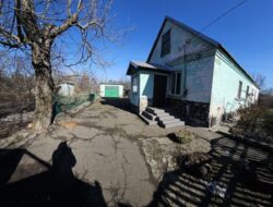 Продаётся 1/2 дома на Соцгороде с большим учаском земли. фото 15 Продаётся 1/2 дома на Соцгороде с большим учаском земли. фото 15