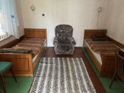 Дача з каміном та двома поверхами біля Кам’янського – заїжджай і відпочивай! фото 9 Дача з каміном та двома поверхами біля Кам’янського – заїжджай і відпочивай! фото 9