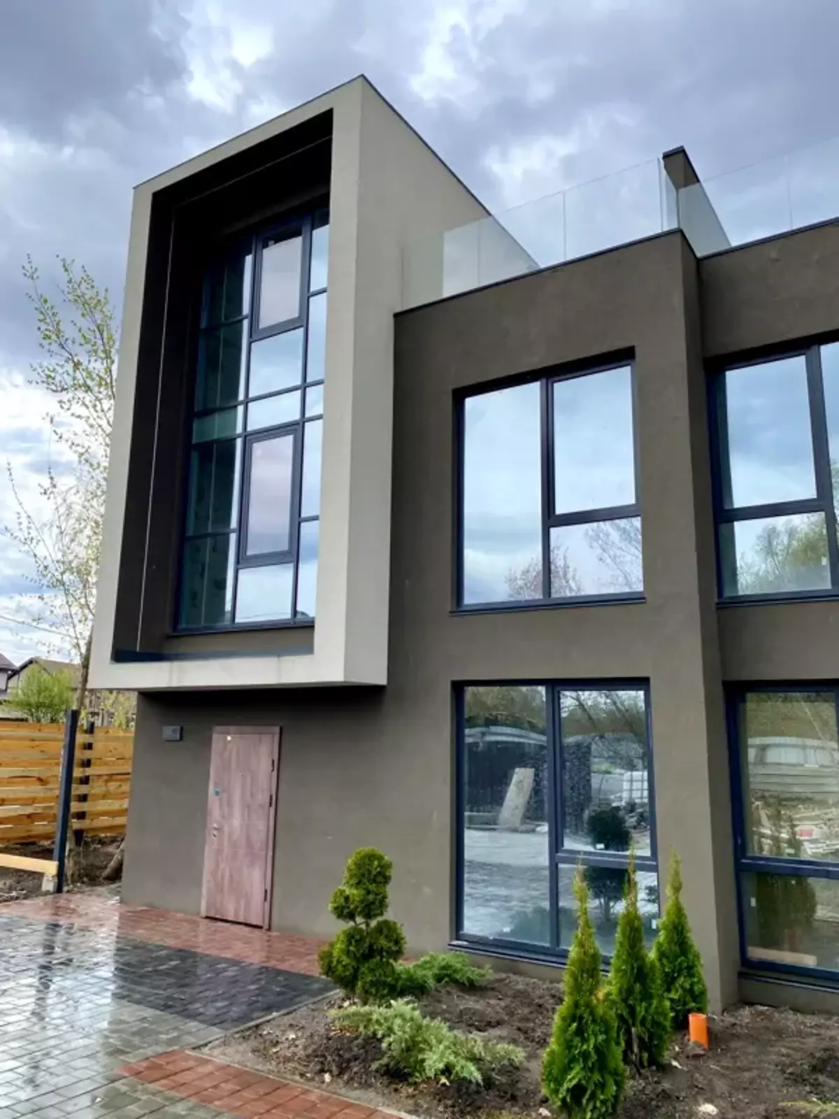        - ELWOOD TOWNHOUSE - 130, 134, 116, 120 ..,  1