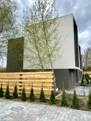        - ELWOOD TOWNHOUSE - 130, 134, 116, 120 ..,  4