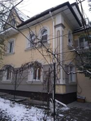   3 .,    ,  390 000 $  1