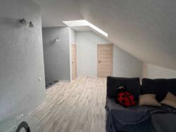   280 +  . 40. , , .  19