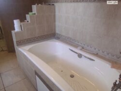  2      15 , 257 . , 5   7