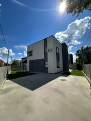 Продаж будинку Гатне. фото 1 Продаж будинку Гатне. фото 1