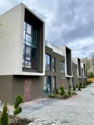       - ELWOOD TOWNHOUSE - 130, 134, 116, 120 ..,  3