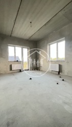  !   , 3    22