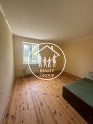 Просторий 2-во поверховий будинок для великої родини з власним озером фото 15 Просторий 2-во поверховий будинок для великої родини з власним озером фото 15