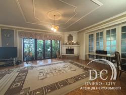   805 .  / 12    /  /   10