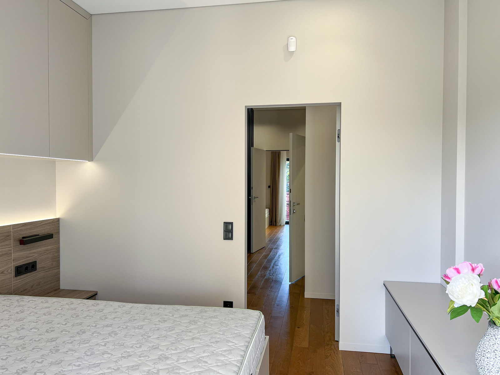       ',  ',    Obolon Residences, Smart Plaza,    34