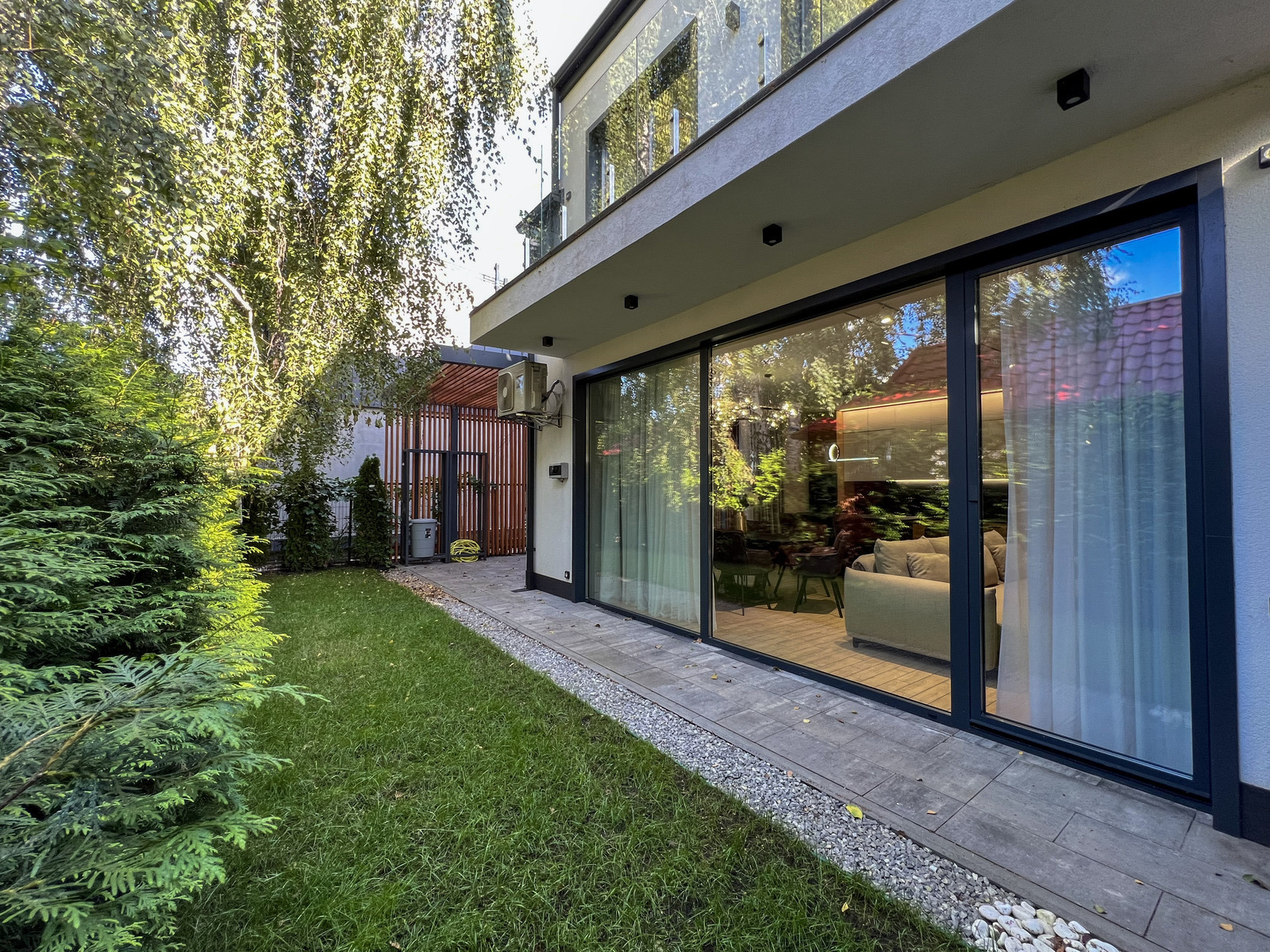       ',  ',    Obolon Residences, Smart Plaza,    47