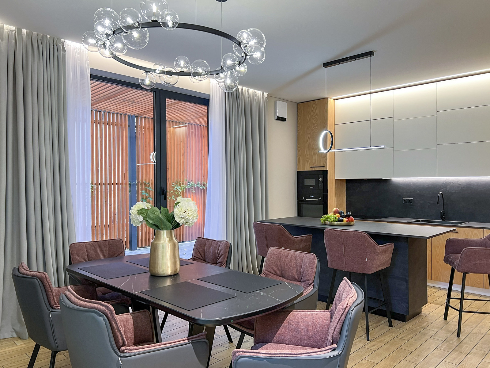       ',  ',    Obolon Residences, Smart Plaza,    7