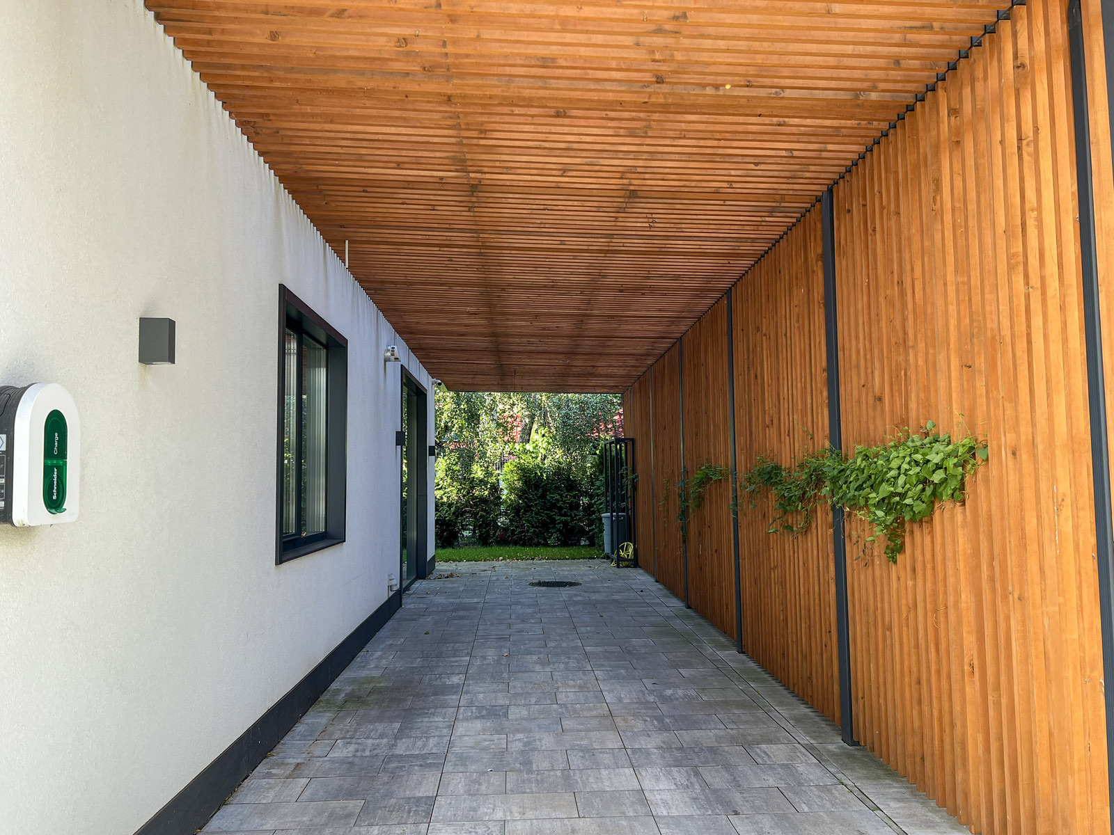       ',  ',    Obolon Residences, Smart Plaza,    42