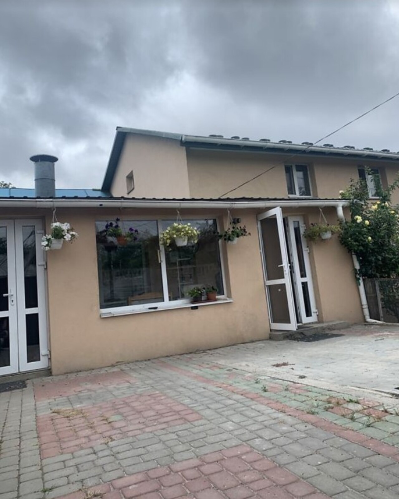 Продаж частини будинку на вул. Бучми, 6 кімнат фото 1 Продаж частини будинку на вул. Бучми, 6 кімнат фото 1