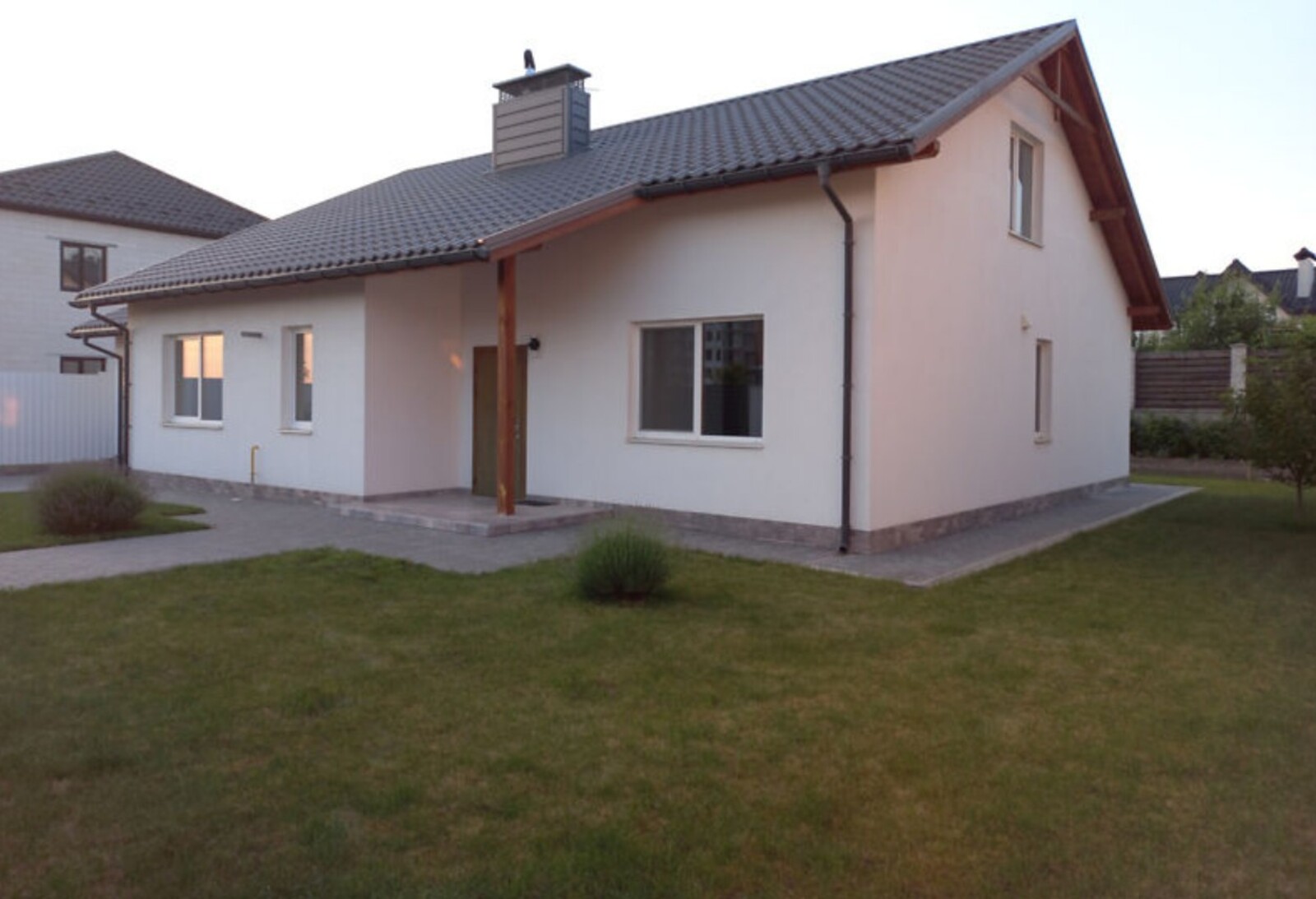 Продається 1-но поверховий будинок з ремонтом. Площа 110 кв.м. Ленінський район. фото 1 Продається 1-но поверховий будинок з ремонтом. Площа 110 кв.м. Ленінський район. фото 1