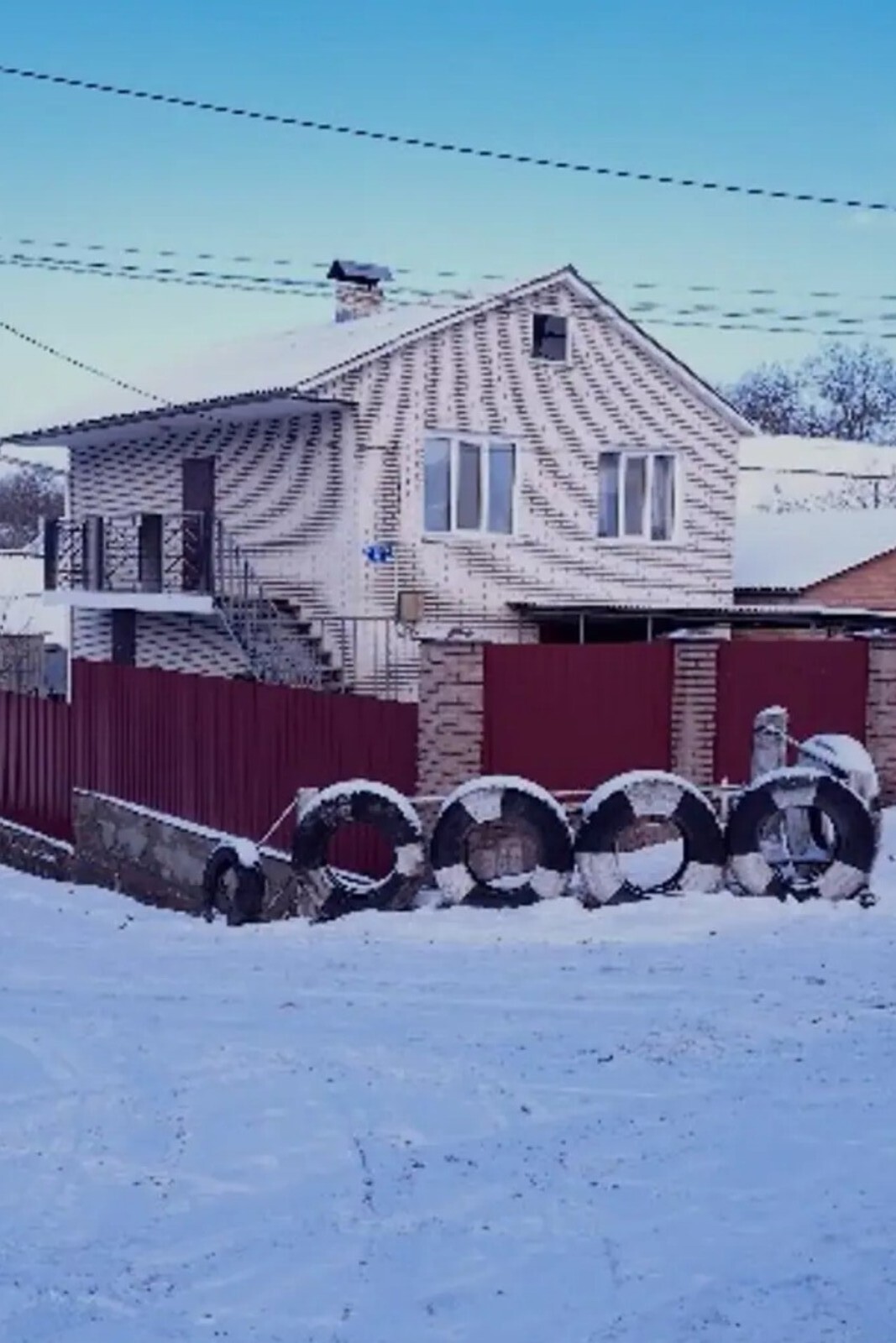 Продається 2-х поверховий будинок в старому місті. Житловий стан фото 1 Продається 2-х поверховий будинок в старому місті. Житловий стан фото 1