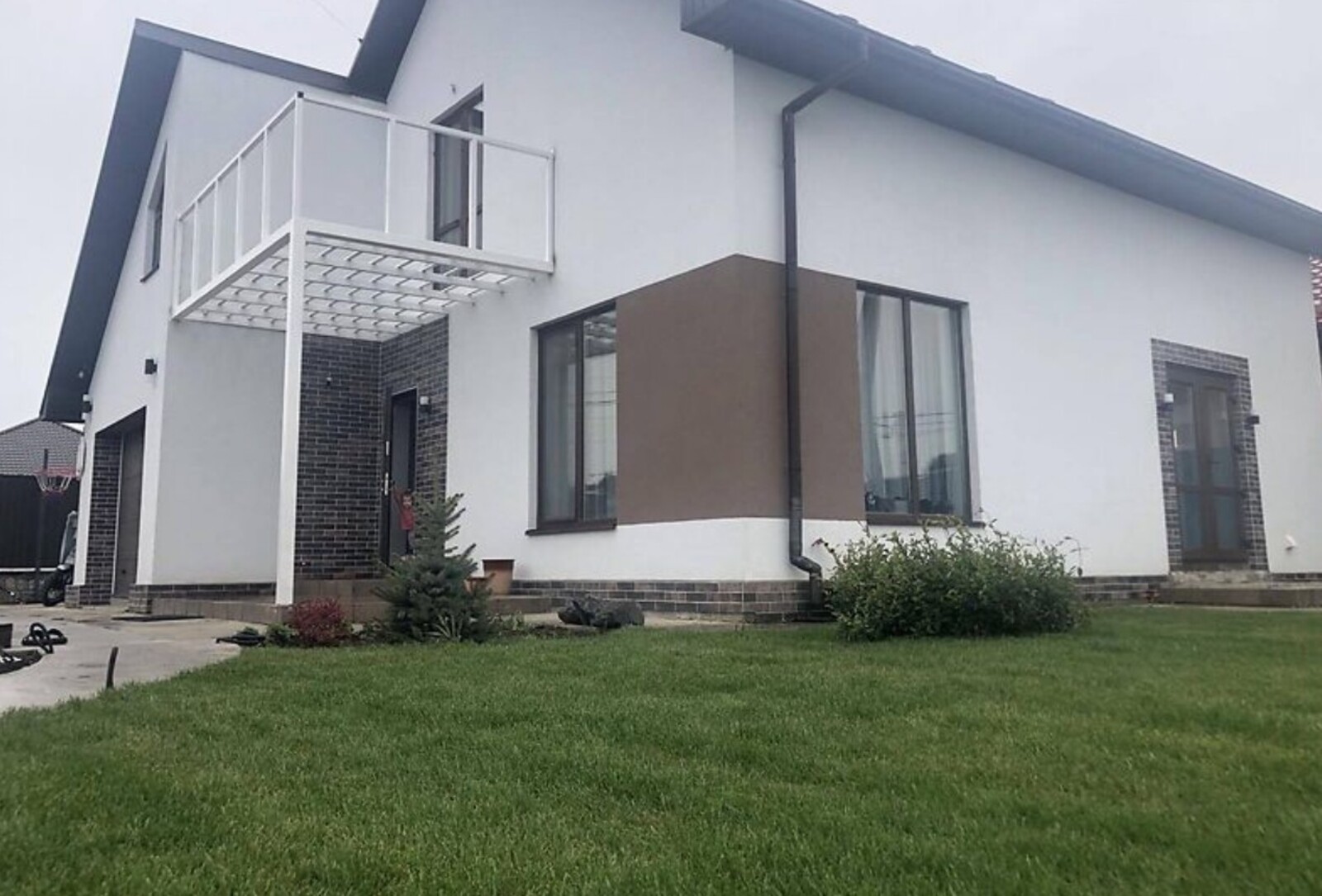 Продається 2-х поверховий будинок. 186 кв.м. В чудовому місці на масиві Благодатний фото 1 Продається 2-х поверховий будинок. 186 кв.м. В чудовому місці на масиві Благодатний фото 1