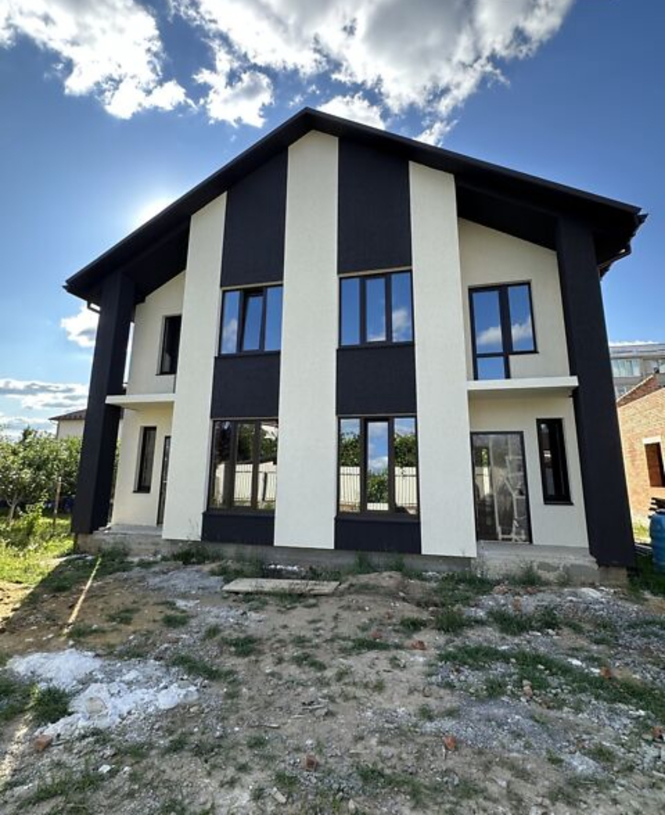 Продам дуплекс у чудовій локації фото 1 Продам дуплекс у чудовій локації фото 1