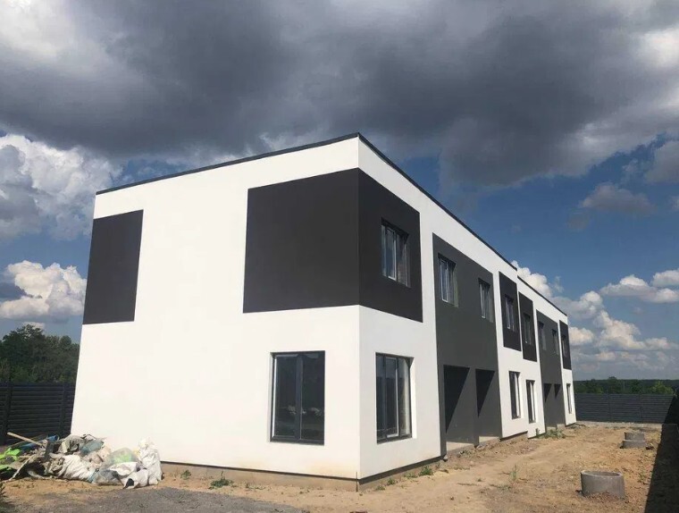 Продається таунхаус в Старому місті. 108 кв.м. Без ремонту фото 1 Продається таунхаус в Старому місті. 108 кв.м. Без ремонту фото 1