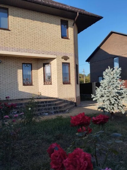 Продаж 2-х поверхового нового будинку з ремонтом. Ціна приваблива на ринку! Рекомендую. фото 1 Продаж 2-х поверхового нового будинку з ремонтом. Ціна приваблива на ринку! Рекомендую. фото 1