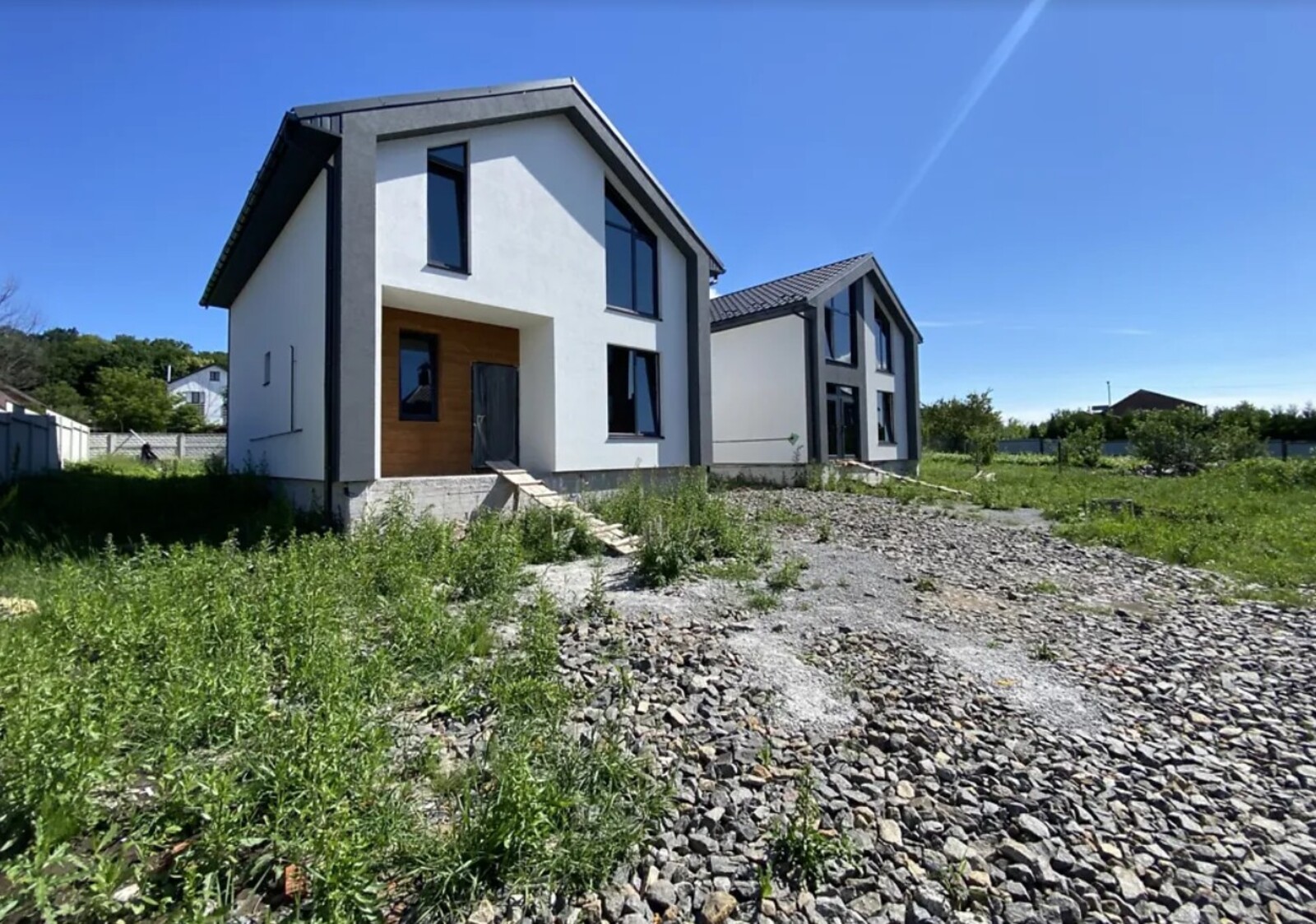 Продається 2-х поверховий будинок, без ремонту. Р-н Пятничани. фото 1 Продається 2-х поверховий будинок, без ремонту. Р-н Пятничани. фото 1