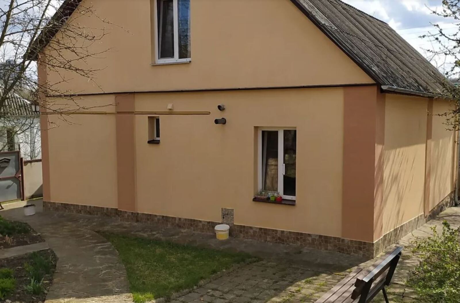 ������ 1 ����������� ������� � ������� �� 5.26 �����, 104 ��. �, 4 ������, �� ���. ������ ��������� ���� 1