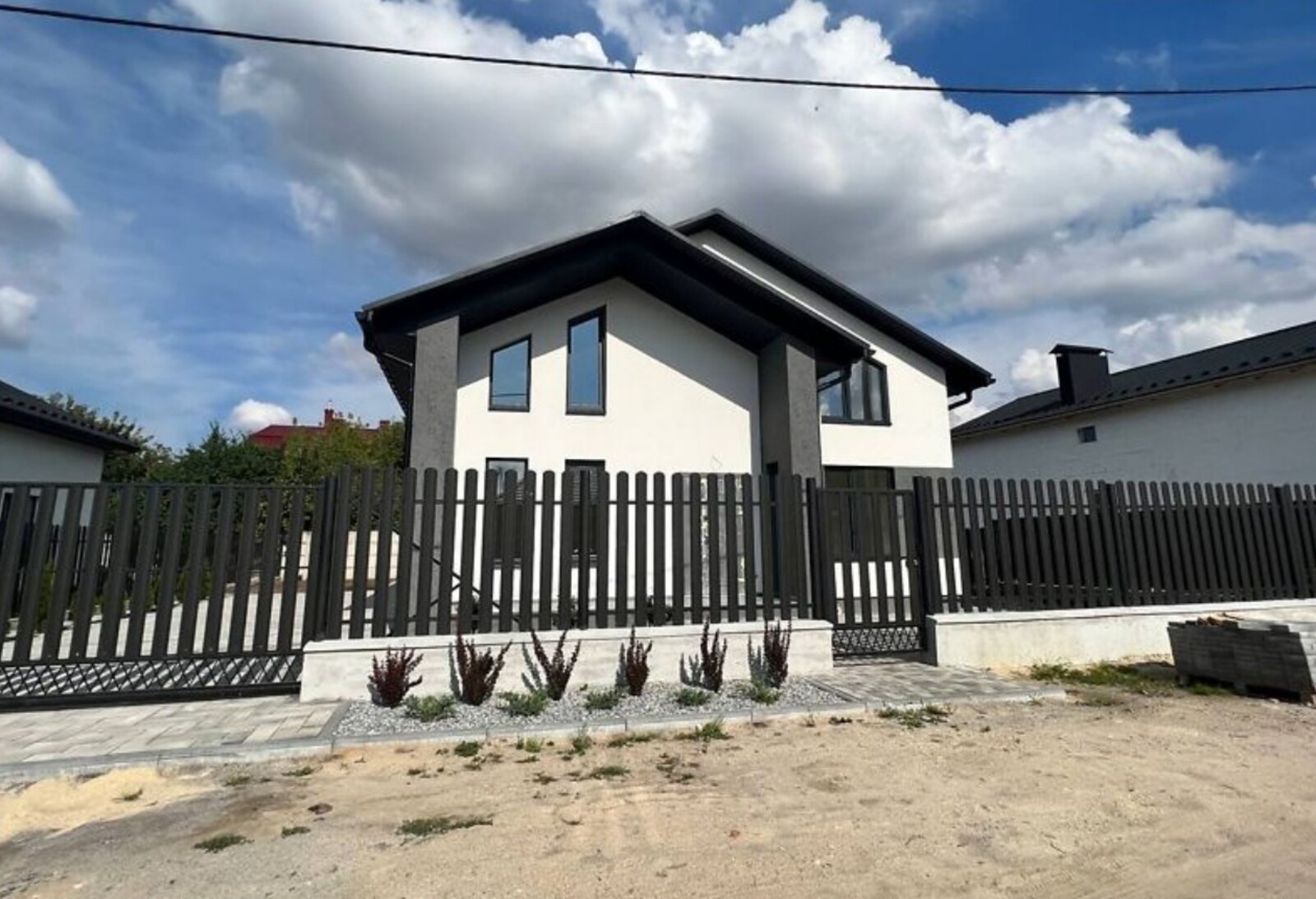 Продається житловий 2-х поверховий будинок. 160 кв.м. внутрішнє оздоблення. фото 1 Продається житловий 2-х поверховий будинок. 160 кв.м. внутрішнє оздоблення. фото 1