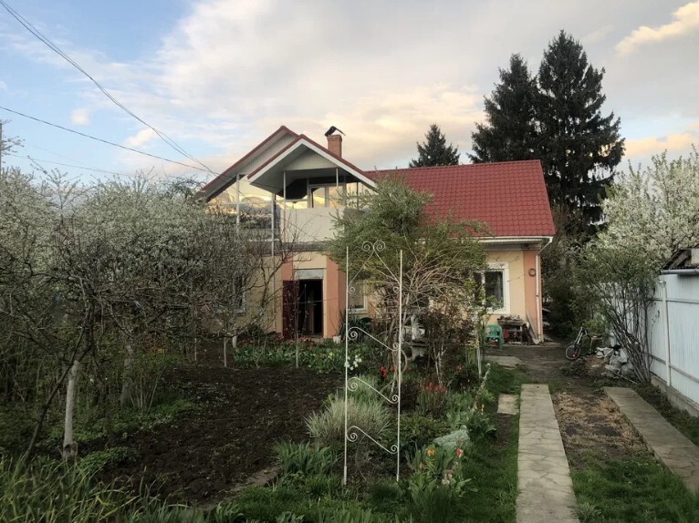 Продається 2-х поверховий будинок в р-ні Слов'янка. Добрий стан. фото 1 Продається 2-х поверховий будинок в р-ні Слов'янка. Добрий стан. фото 1