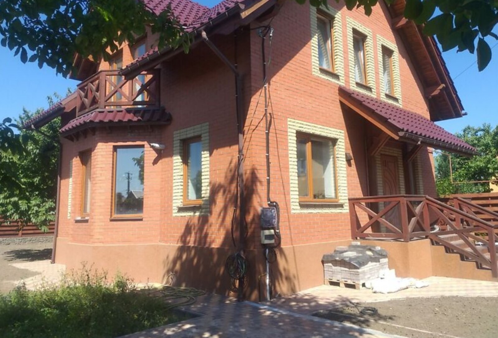 Продається 2-х поверховий будинок ремонт, техніка. Площа 150 кв.м. фото 1 Продається 2-х поверховий будинок ремонт, техніка. Площа 150 кв.м. фото 1