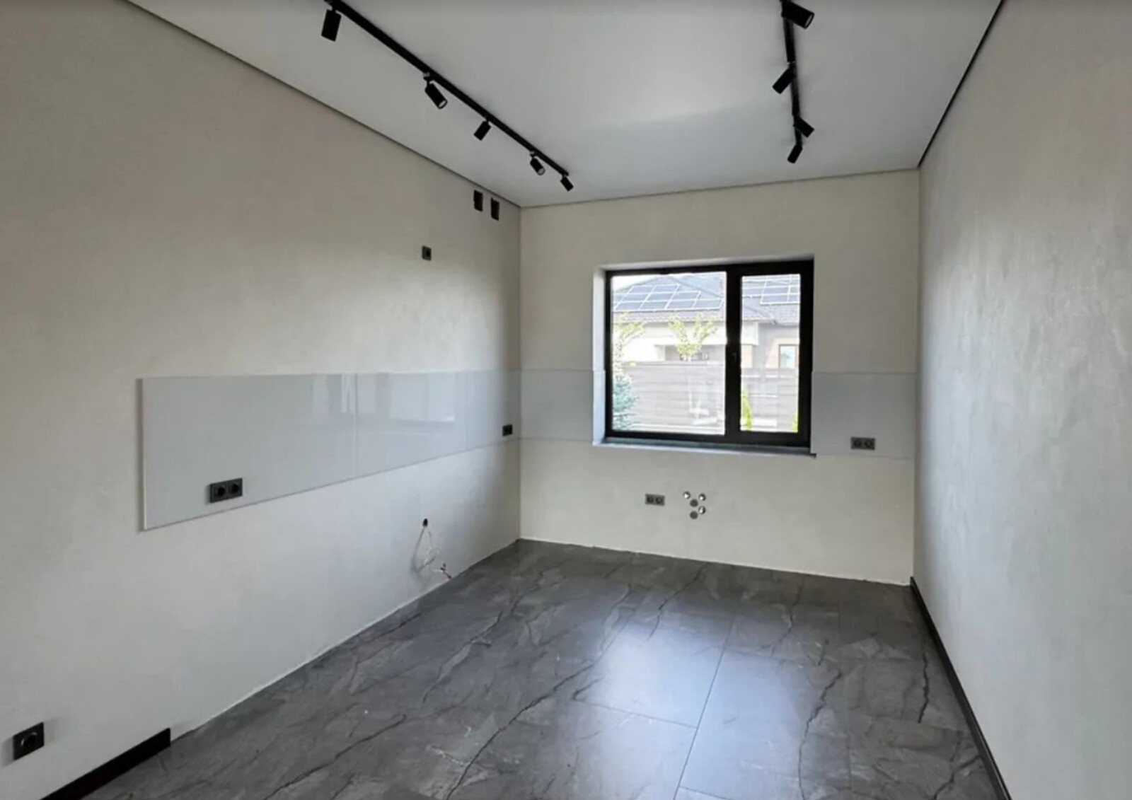   110 ..  . .   ,  .  1