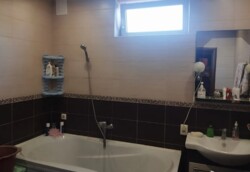 Продається 2-х поверховий будинок в старому місті. Гарний стан. Тихе місце. фото 9 Продається 2-х поверховий будинок в старому місті. Гарний стан. Тихе місце. фото 9