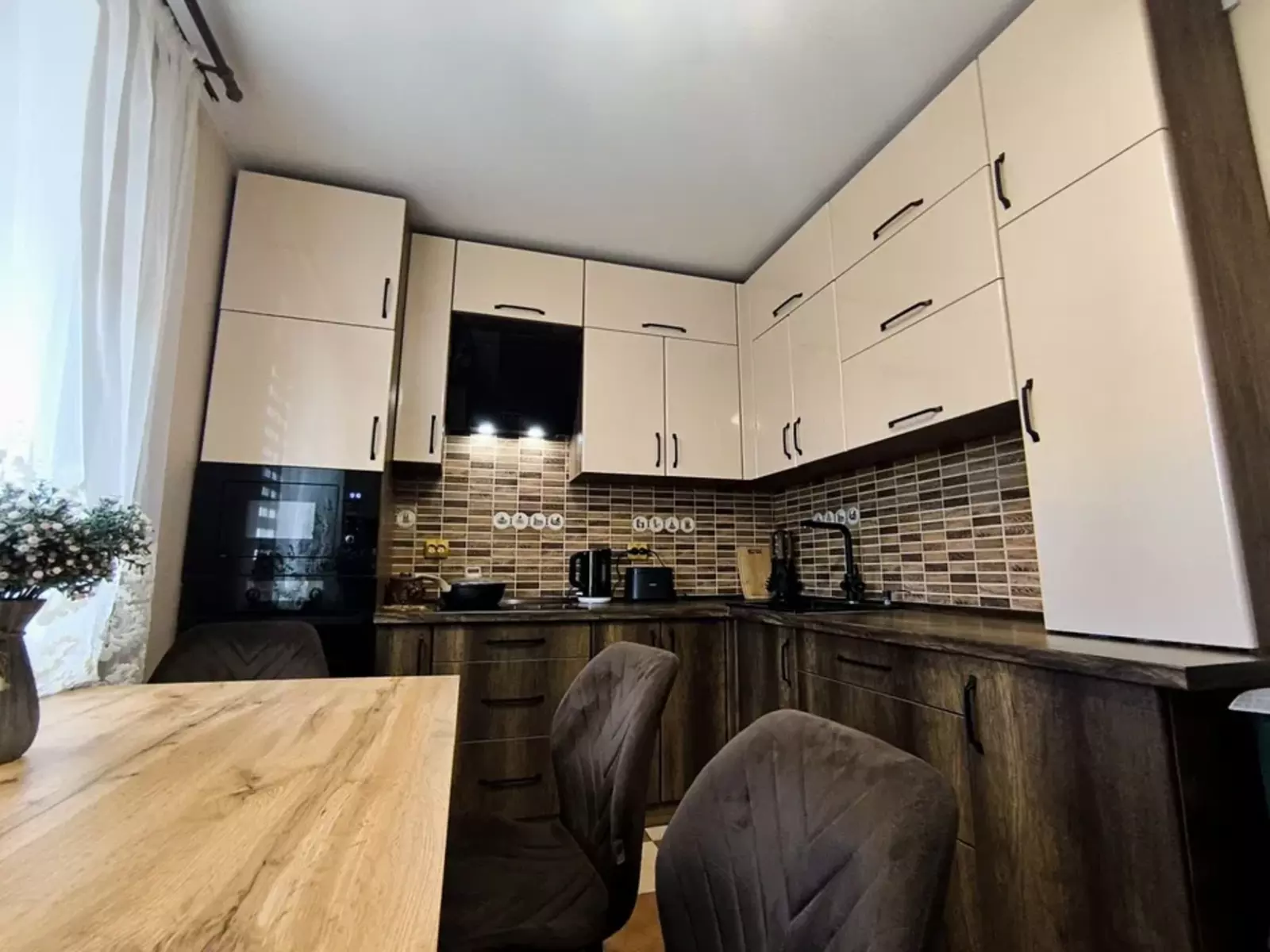 Частина будинку 80 кв.м. (2015 року побудови). Гарний ремонт. Спокійний район. фото 1 Частина будинку 80 кв.м. (2015 року побудови). Гарний ремонт. Спокійний район. фото 1