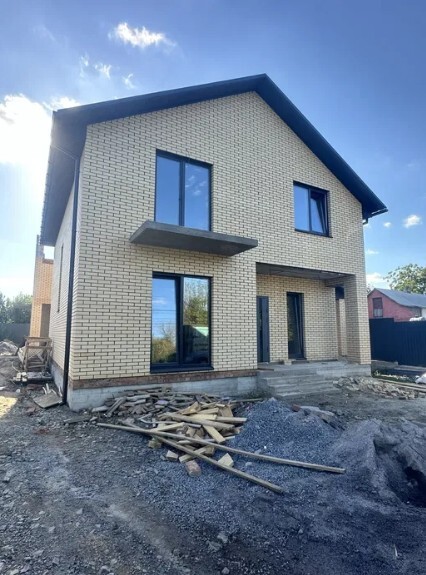 Продається 2-х поверховий будинок в центральній частині міста. Площа 129 кв.м. фото 1 Продається 2-х поверховий будинок в центральній частині міста. Площа 129 кв.м. фото 1