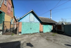 Продаж 1 поверхового будинку з опаленням і ділянкою на 13 соток, 156 кв. м, 5 кімнат, на 3-й провулок Шевченка фото 6 Продаж 1 поверхового будинку з опаленням і ділянкою на 13 соток, 156 кв. м, 5 кімнат, на 3-й провулок Шевченка фото 6