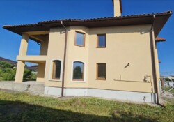 Продається 3-х поверховий будинок, без ремонту, Гніванське шосе. Площа 415 кв.м. фото 3 Продається 3-х поверховий будинок, без ремонту, Гніванське шосе. Площа 415 кв.м. фото 3