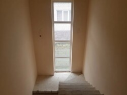  2-  . 232 . - '.  ,     12