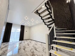 Продаж Таунхаусу Свіжий Ремонт, Всі Комунікації 105м2 фото 11 Продаж Таунхаусу Свіжий Ремонт, Всі Комунікації 105м2 фото 11