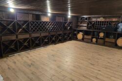 ������ 2 ����������� ������� � �������� � ������� �� 1000 �����, 325 ��. �, 4 ������, �� ���. ����� ���� 6