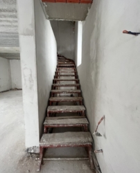 ������ 2 ����������� ������� � ������� �� 5 �����, 130 ��. �, 4 ������, �� ���. ������� ���� 11