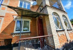 Продається 2-х порехвоий будинок. Р-н П'ятничани. фото 1 Продається 2-х порехвоий будинок. Р-н П'ятничани. фото 1