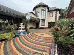 Продається житловий будинок 2 поверхи, 250 кв.м. Гарний стан. фото 8 Продається житловий будинок 2 поверхи, 250 кв.м. Гарний стан. фото 8