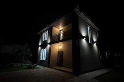 Продаж 2 поверхового будинку з ділянкою на 8 соток, 160 кв. м, 4 кімнати фото 1 Продаж 2 поверхового будинку з ділянкою на 8 соток, 160 кв. м, 4 кімнати фото 1