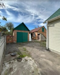 Продаж 2 поверхового будинку з ділянкою на 8 соток, 120 кв. м, 4 кімнати фото 49 Продаж 2 поверхового будинку з ділянкою на 8 соток, 120 кв. м, 4 кімнати фото 49