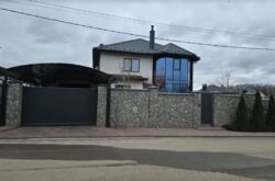 ������ 2 ����������� ������� � �������� � ������� �� 1000 �����, 325 ��. �, 4 ������, �� ���. ����� ���� 1