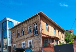 Продається житловий будинок в Центрі міста. 102 кв.м. площа. 6 кімнат. фото 1 Продається житловий будинок в Центрі міста. 102 кв.м. площа. 6 кімнат. фото 1