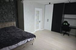 ������ 2 ����������� ������� � �������� � ������� �� 1000 �����, 325 ��. �, 4 ������, �� ���. ����� ���� 24