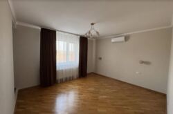 Продаж 1 поверхового будинку з ділянкою на 4.5 сотки, 205 кв. м, 3 кімнати фото 7 Продаж 1 поверхового будинку з ділянкою на 4.5 сотки, 205 кв. м, 3 кімнати фото 7